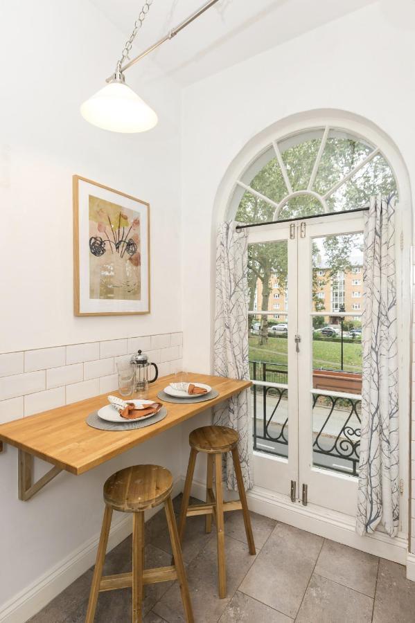 Chic 1 Bedroom In Bloomsbury, Sleeps 4 * Londra